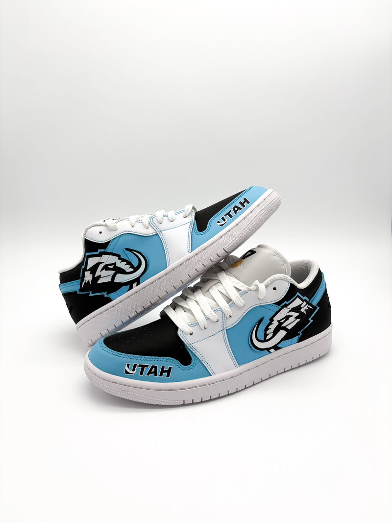 Custom shoe by Logi Yogi