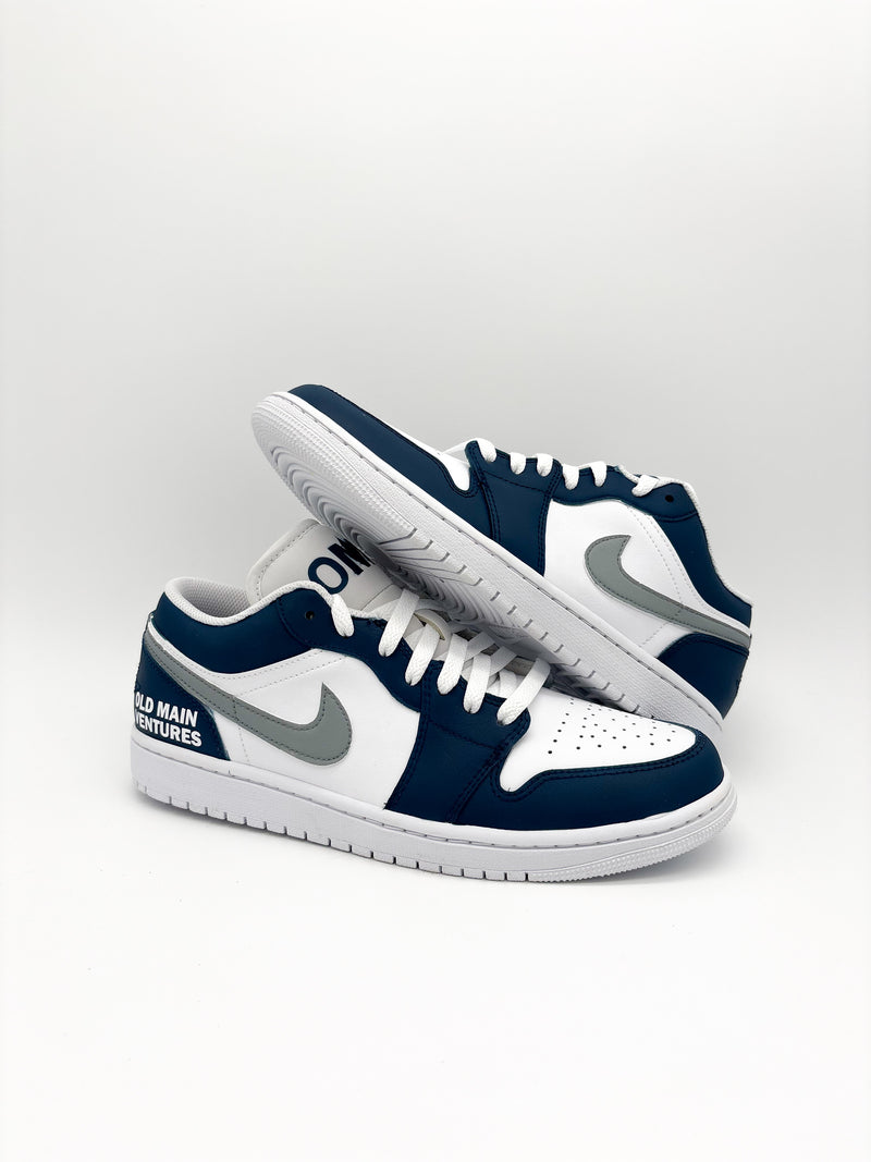 Custom shoe by Logi Yogi